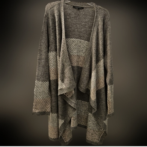 2 Cardigans - Picture 8 of 13